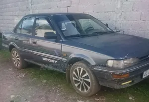 Toyota Corolla Sedan 1990 Blue