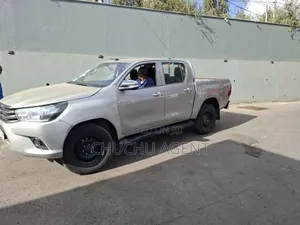 Toyota Hilux 2016 Silver