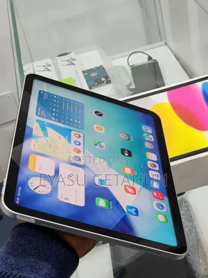 New Apple iPad 10.2 (2020) 4 GB