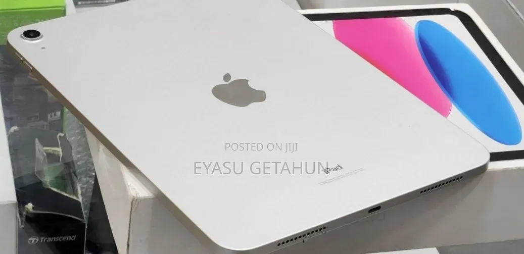 New Apple iPad 10.2 (2020) 4 GB