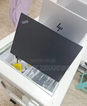 New Laptop Lenovo ThinkPad T14s G4 16GB Intel Core i7 SSD 512GB