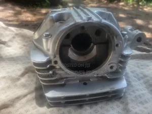 Spare Moterbike Cylinder Head