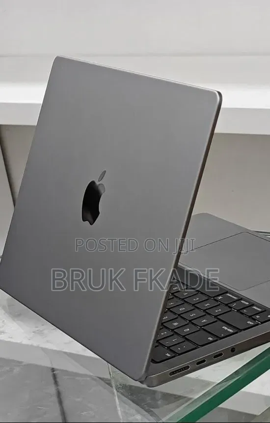 New Apple MacBook Pro 2023 M3 Pro 14-inch 8GB Apple M3 Pro SSD 512GB