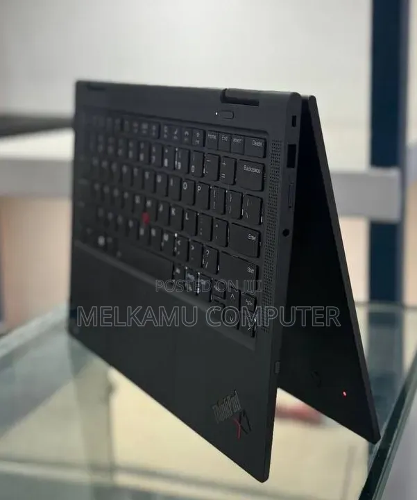 New Laptop Lenovo ThinkPad X1 Yoga 16GB Intel Core i7 SSD 512GB