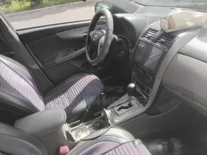 Toyota Corolla 2012 Silver