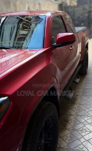 Toyota Tacoma 2018 Red