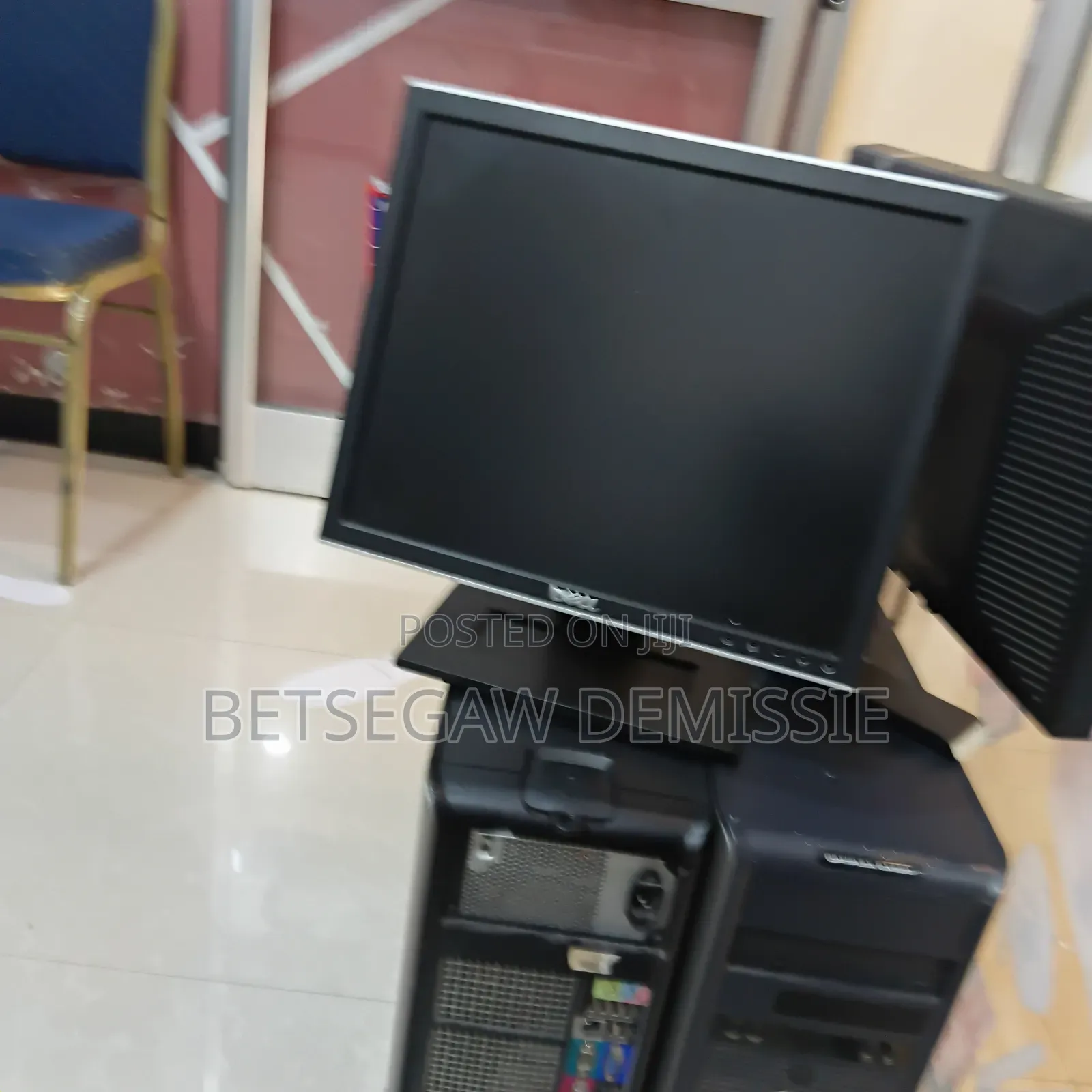 Desktop Computer Dell OptiPlex 7760 2GB Intel Pentium HDD 250GB