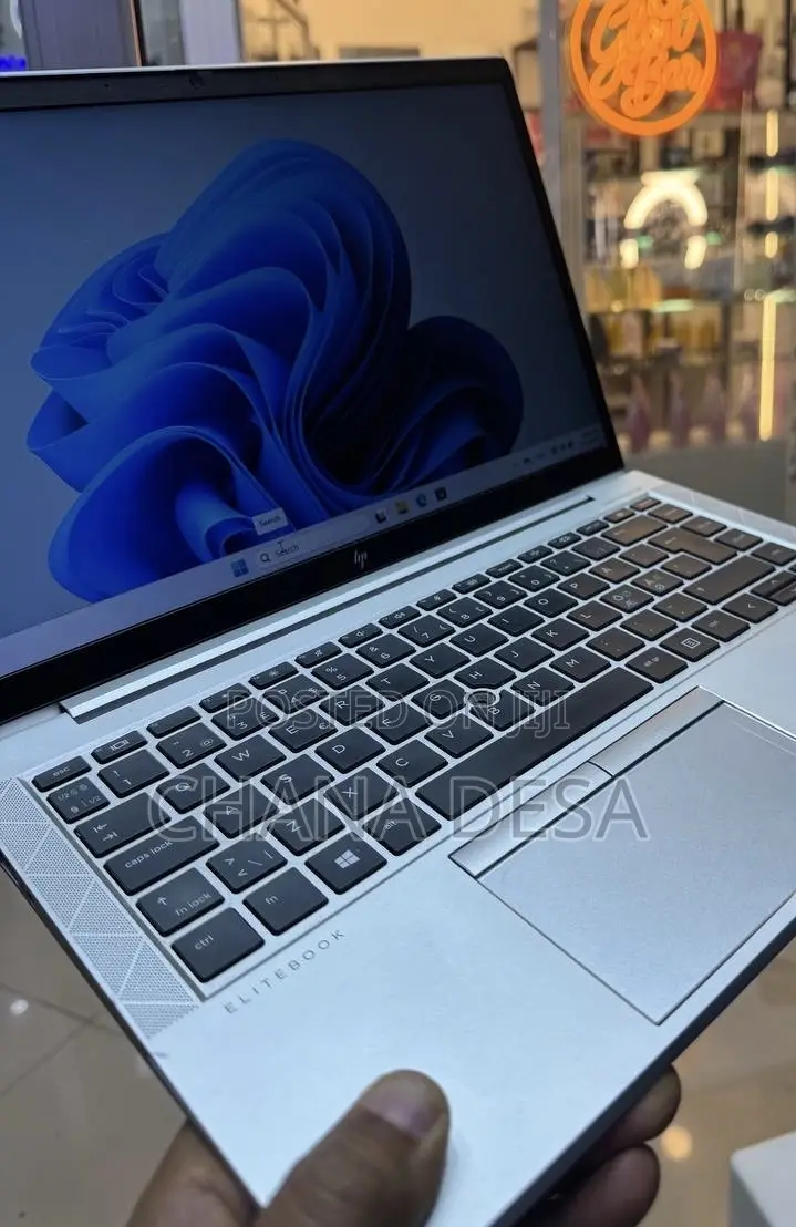 New Laptop HP EliteBook 840 G8 16GB Intel Core i5 SSD 256GB
