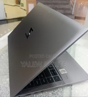 New Laptop HP ZBook Firefly 14 G7 16GB Intel Core i7 SSD 512GB