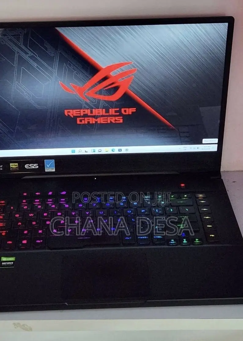 New Laptop Asus 16GB Intel Core i7 SSD 512GB