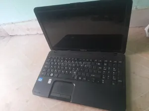 Laptop Toshiba Satellite C665 4GB Intel Core i3 HDD 500GB