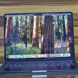 New Laptop Apple MacBook Air 2025 M4 13-inch 16GB Apple M4 SSD 256GB