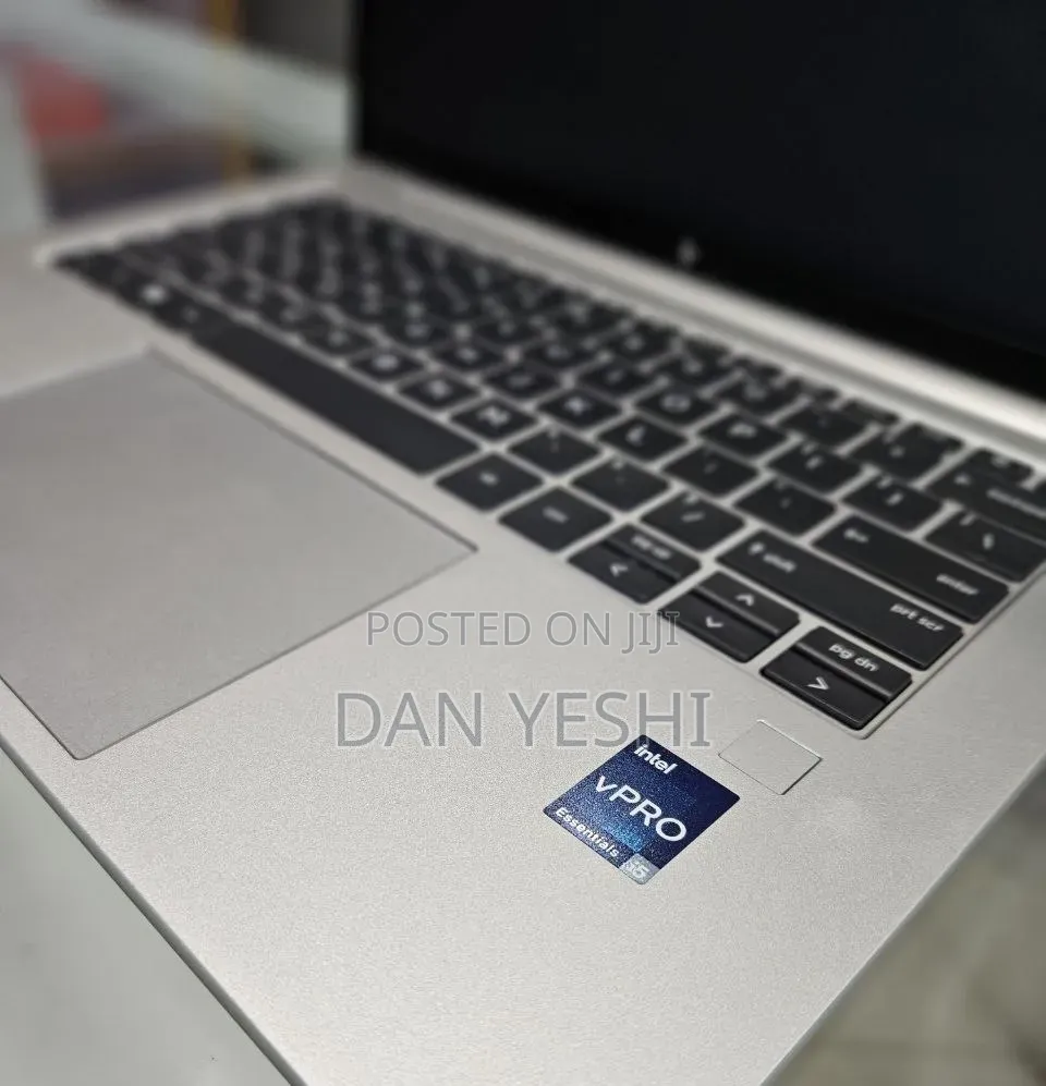 New Laptop HP EliteBook 840 G10 16GB Intel Core i5 SSD 512GB