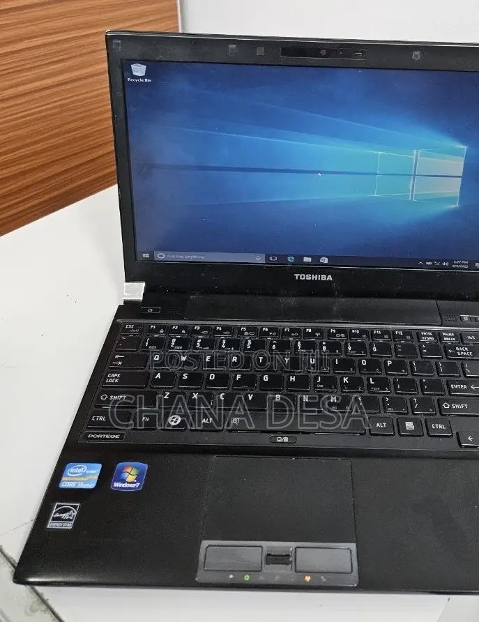 New Laptop Toshiba 4GB Intel Core i5 HDD 256GB