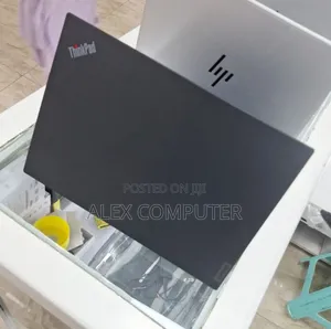 New Laptop Lenovo ThinkPad T14s Gen 2 16GB Intel Core i7 SSD 512GB
