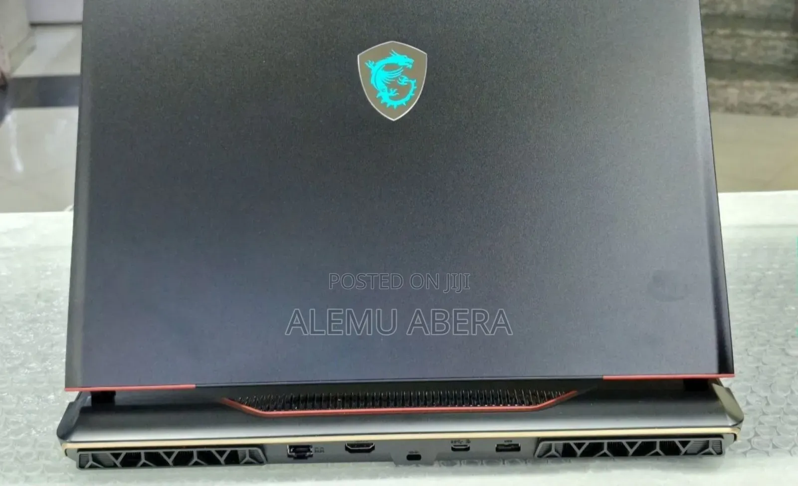 New Laptop MSI Raider GE68HX 13VI-202US 32GB Intel Core i9 SSD 1T