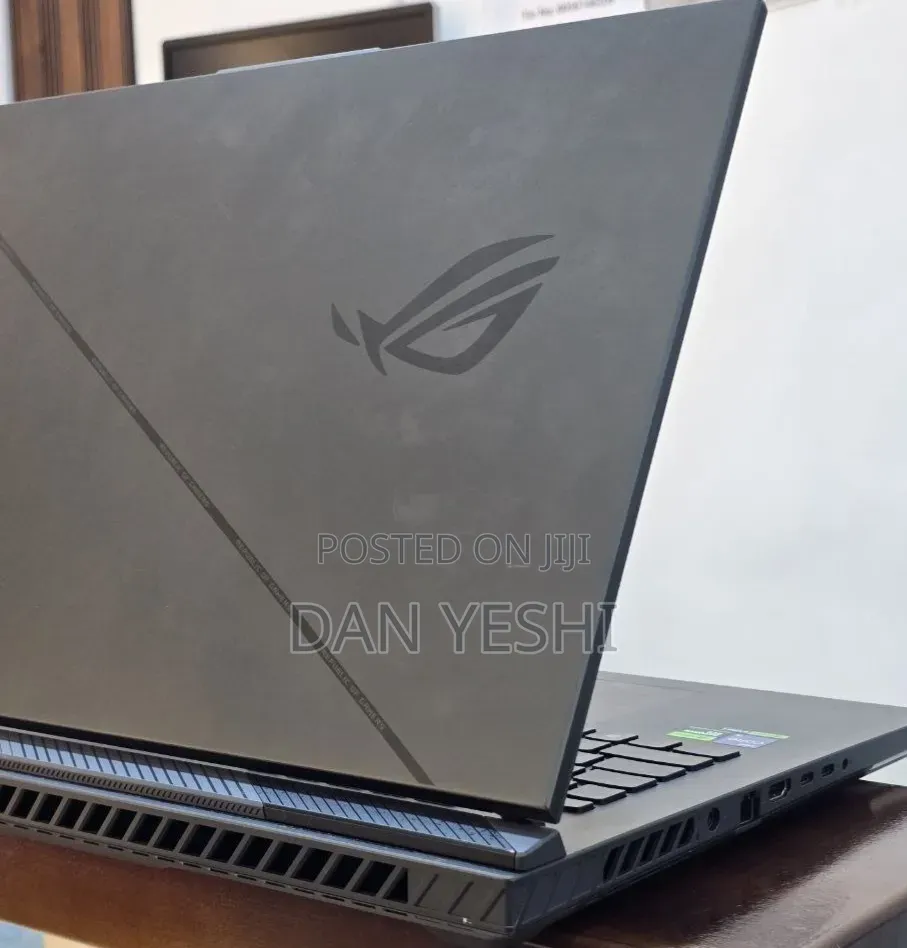 New Laptop Asus 32GB Intel Core i9 SSD 2T