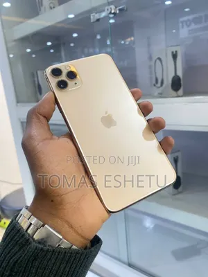 New Apple iPhone 11 Pro Max 64 GB Gold