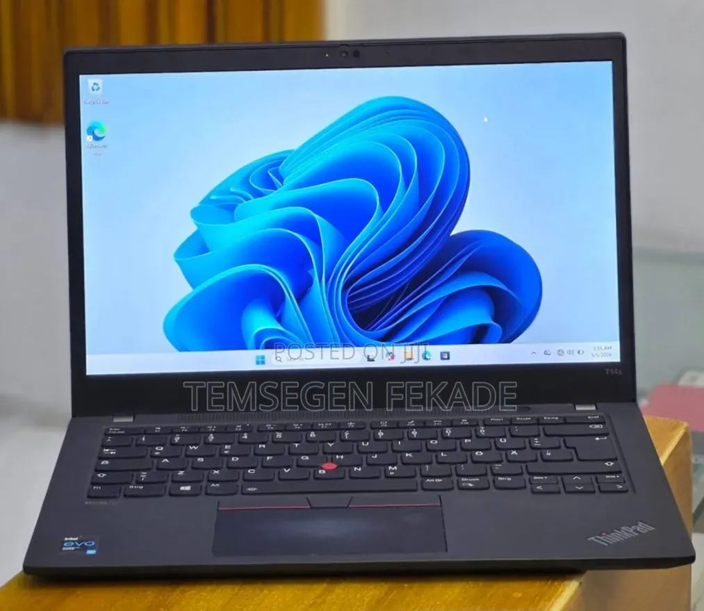 New Laptop Lenovo ThinkPad T14s Gen 2 16GB Intel Core i7 SSD 512GB
