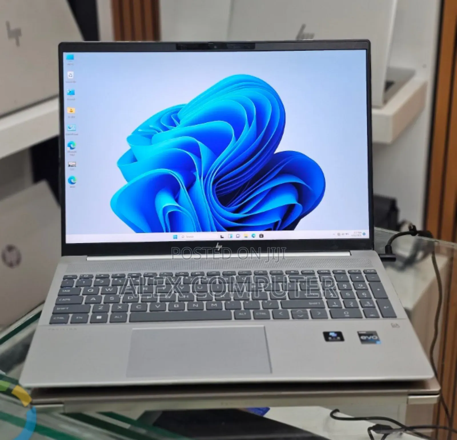 New Laptop HP Pavilion 15 8GB Intel Core i7 SSD 1T
