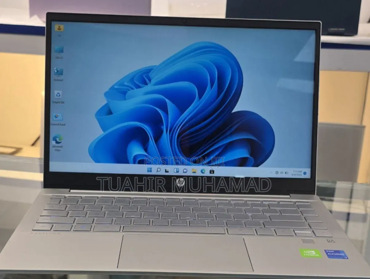 New Laptop HP Pavilion 15 16GB Intel Core i7 SSD 512GB