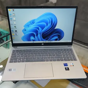 New Laptop HP 15-dw1197nia 16GB Intel Core i7 SSD 1T
