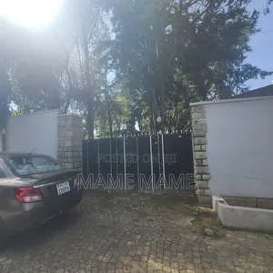 4bdrm House in Addis Abeba, Bole for sale
