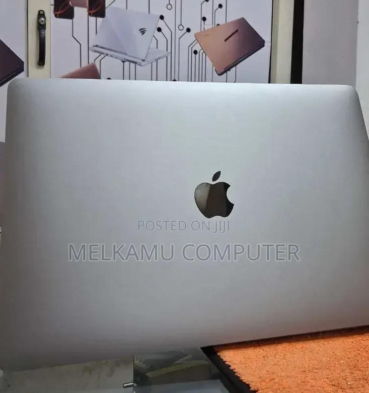 New Laptop Apple MacBook Pro 2019 4GB Intel Core i9 SSD 1T