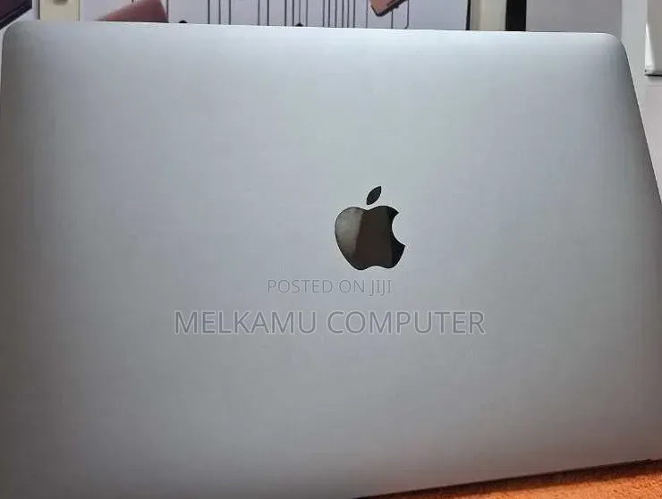New Laptop Apple MacBook Pro 2019 4GB Intel Core i9 SSD 1T