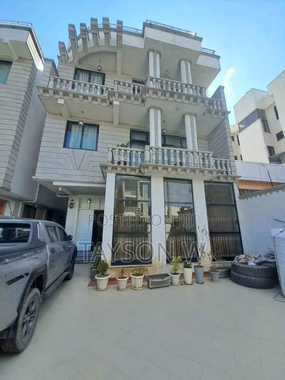 7bdrm House in Addis Ababa Wesen, Bole for sale