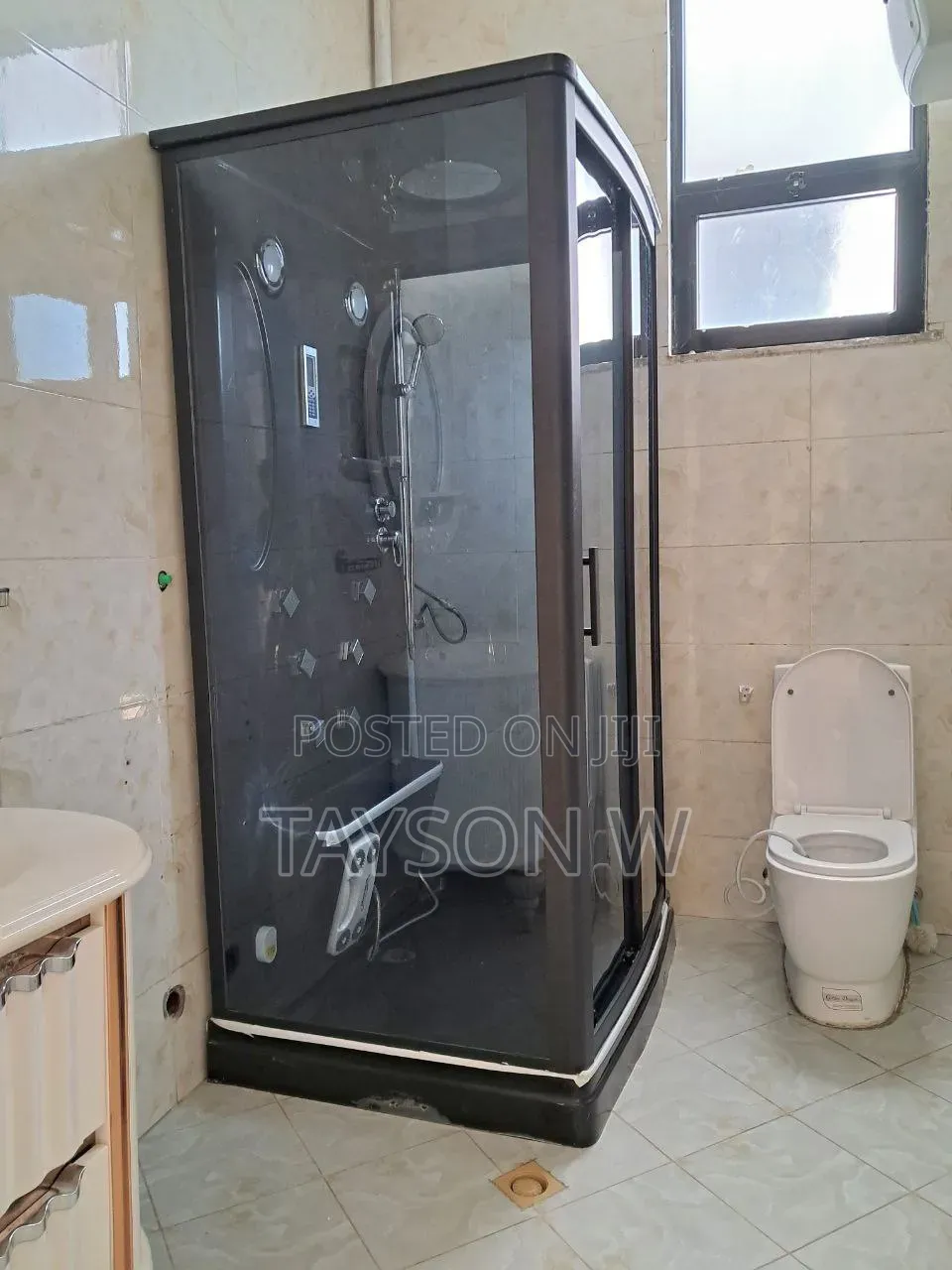 7bdrm House in Addis Ababa Wesen, Bole for sale