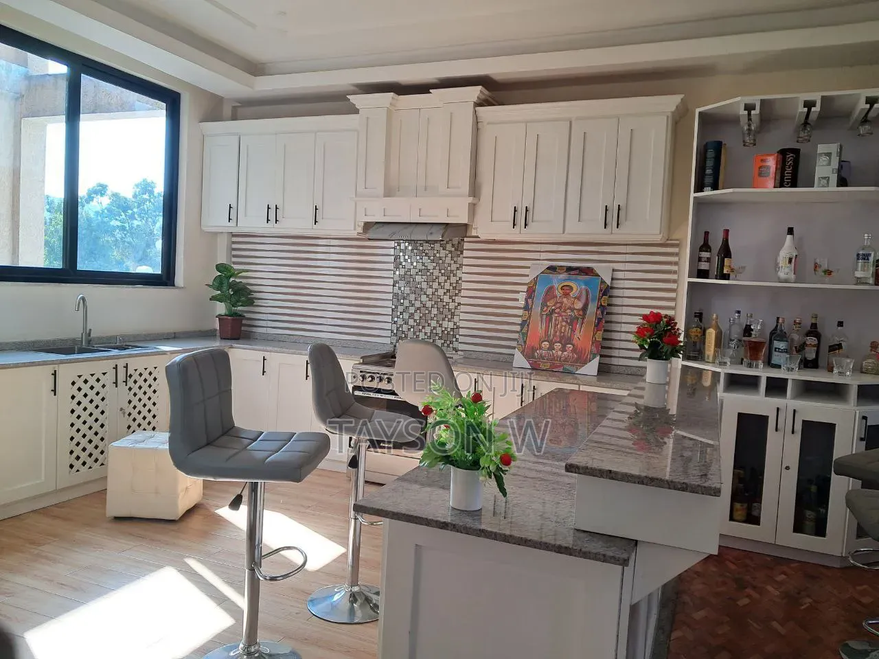 7bdrm House in Addis Ababa Wesen, Bole for sale