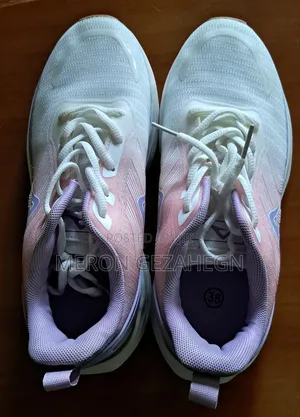 Sports Shoe