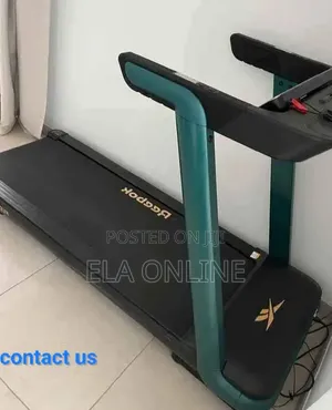 አዲስ የቤት ውስጥ ሩጫ ማሽን Reebok ትሬድሚል