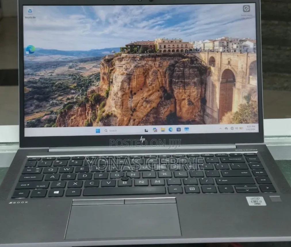 New Laptop HP 16GB Intel Core i7 SSD 512GB