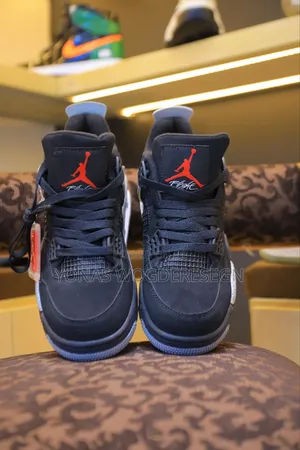 Air Jordan 4 Original Sneakers – Premium Authentic Design Comfort