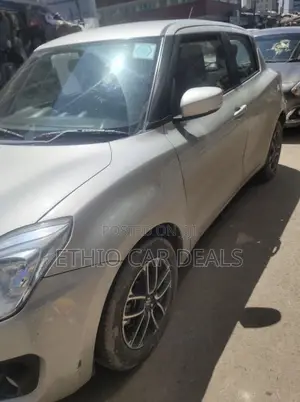 Suzuki Swift 2022 Silver