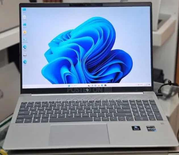New Laptop HP 16GB Intel Core i7 SSD 1T