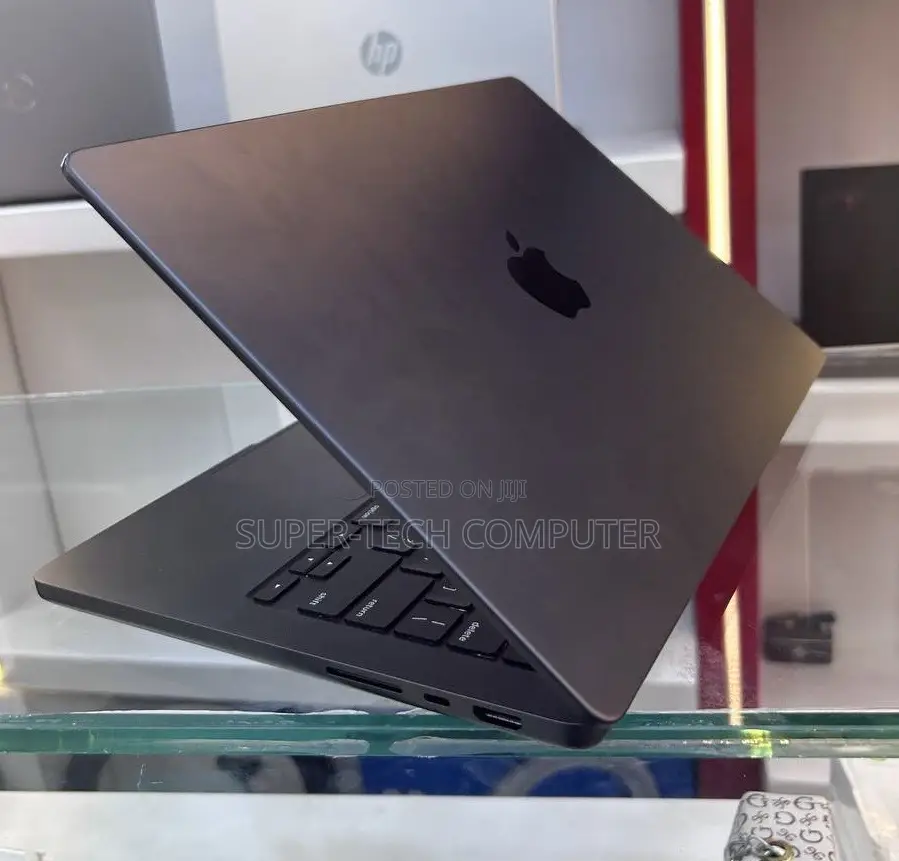 New Apple MacBook Pro 2023 M3 Pro 14-inch 18GB Apple M3 Pro SSD 512GB