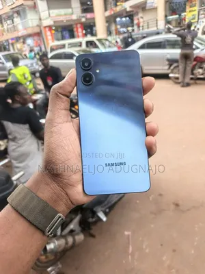 New Samsung Galaxy A06 64 GB Black