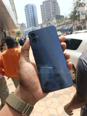 New Samsung Galaxy A06 64 GB Black