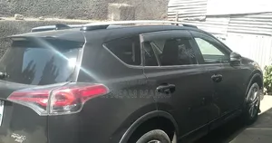 Toyota RAV4 2017