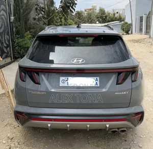 Hyundai Tucson 2023 Gray
