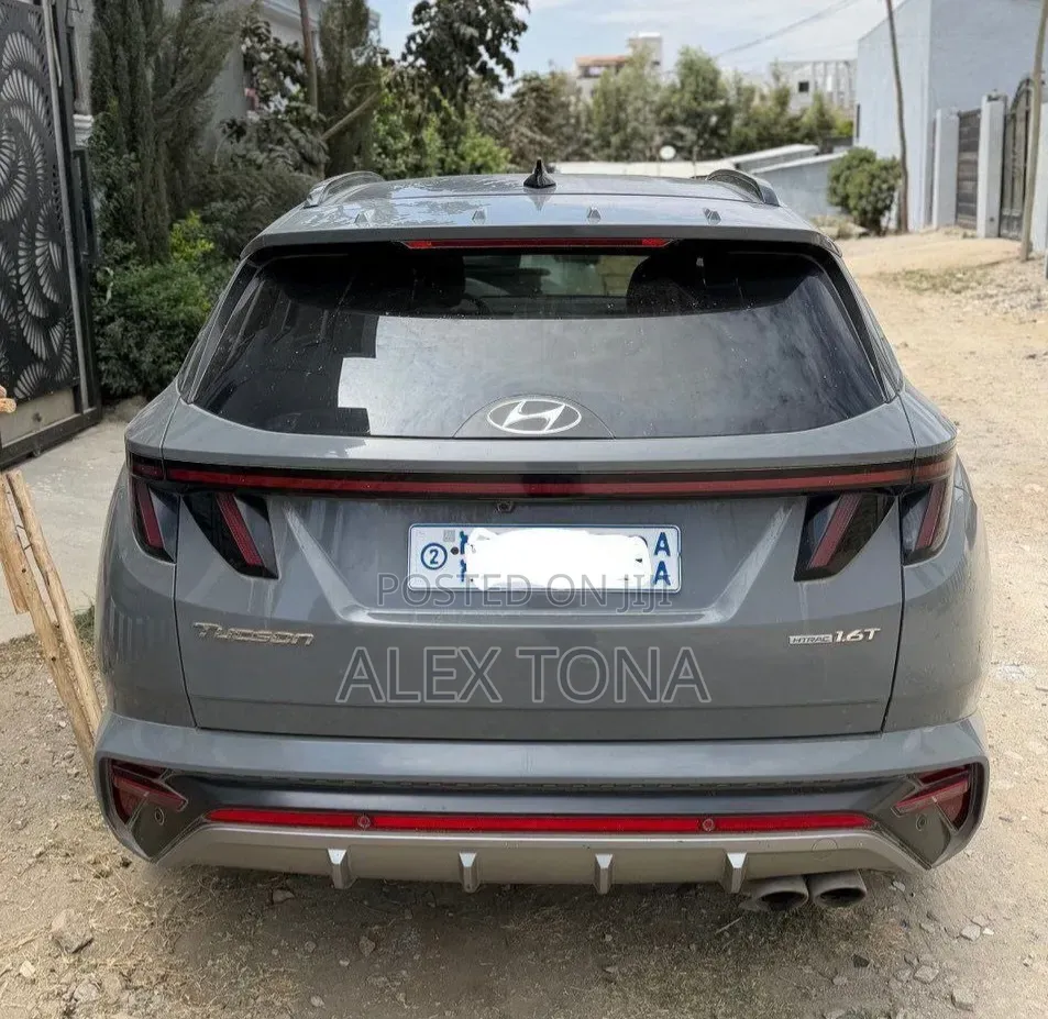 Hyundai Tucson 2023 Gray