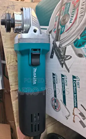 Makita 840w Angle Grinder