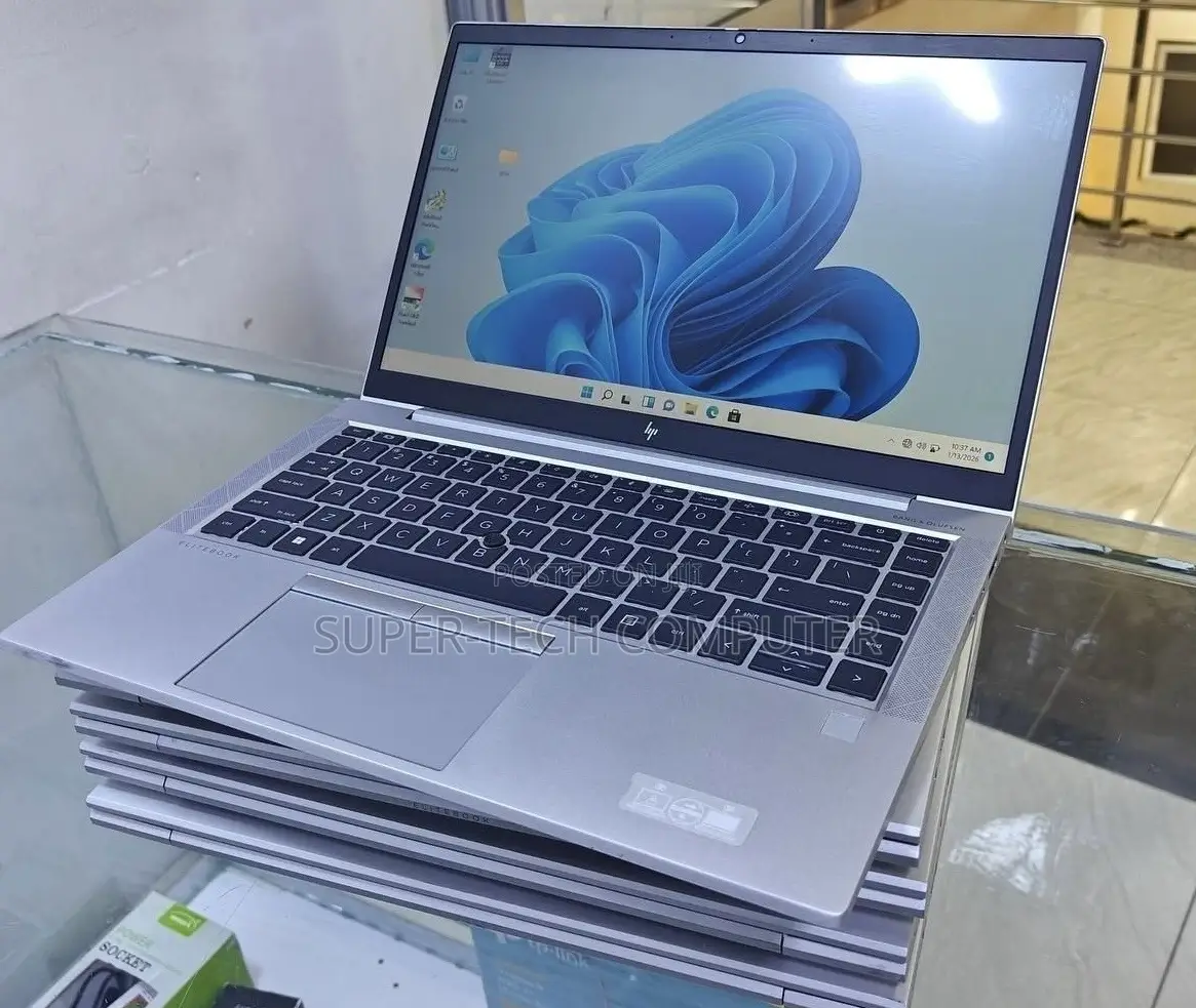 New Laptop HP EliteBook 845 G8 16GB AMD Ryzen 5 SSD 512GB