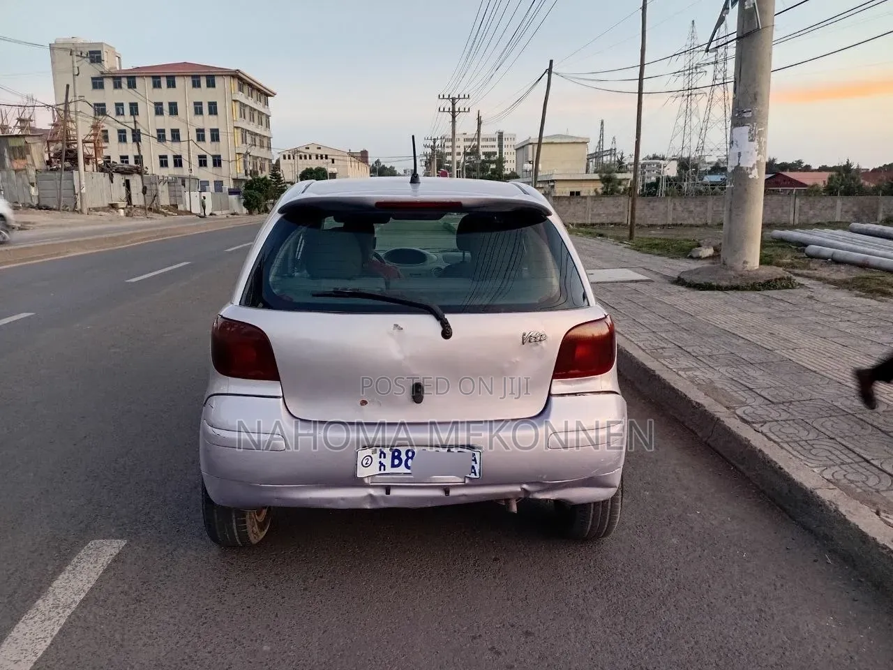 Toyota Vitz 2004 Pink
