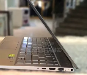 New Laptop HP Pavilion 14 16GB Intel Core i7 SSD 512GB