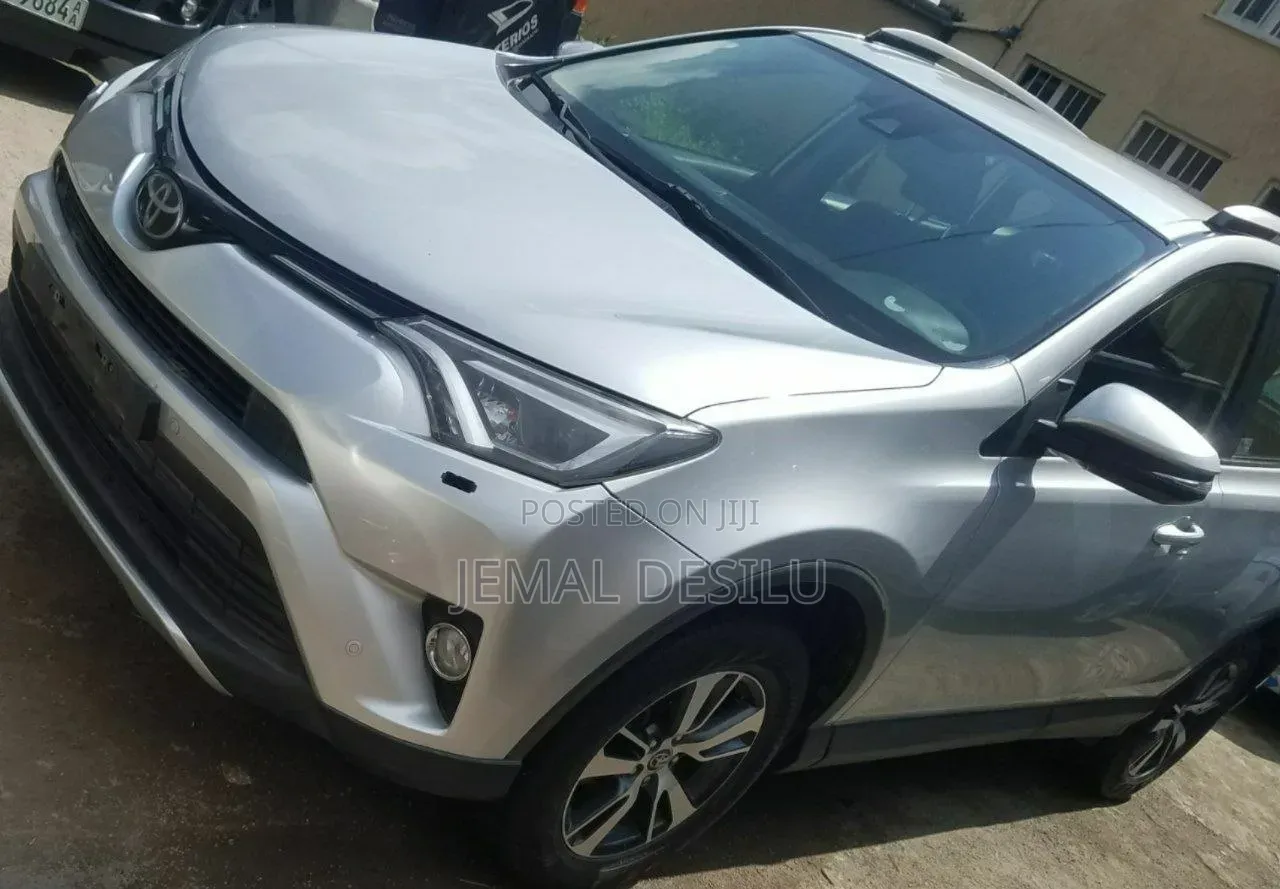 Toyota RAV4 2016 Silver