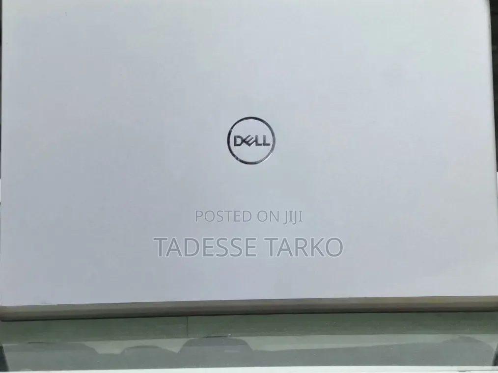 New Laptop Dell 8GB Intel Core i7 SSD 512GB